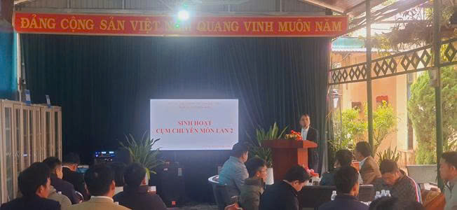 Sinh hoạt chuyên môn cụm số 13